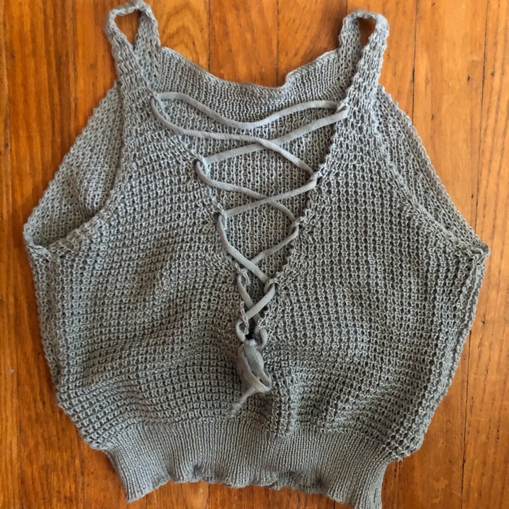 Women’s Chunky Knit Cross Lace V Neck Crop
